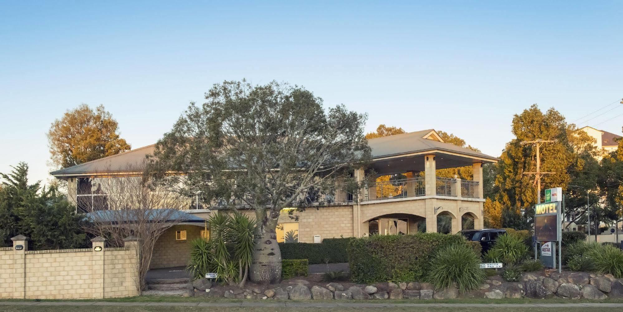 Great Divide Motor Inn Toowoomba Esterno foto